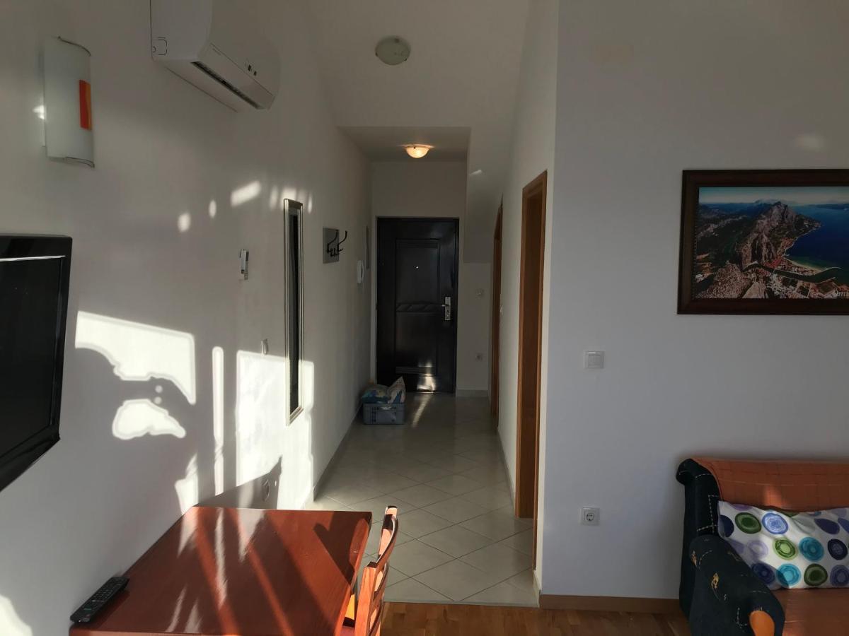 Gala Apartments Omis Exterior photo